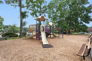 17 Cromwell Pl, Mohegan Lake, NY 10547 - Photo 16