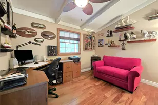 8 Stalker Ln, Setauket, NY 11733 - Photo 20