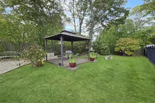 8 Stalker Ln, Setauket, NY 11733 - Photo 24