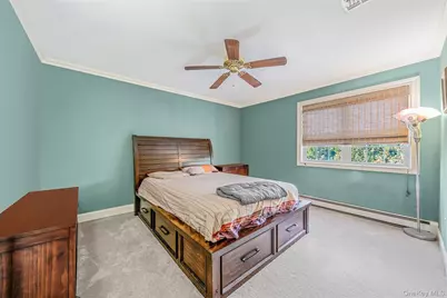 36 Vanderbilt Avenue, Saint James, NY 11780 - Photo 22