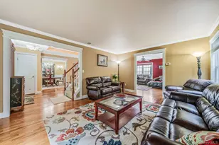 36 Vanderbilt Ave, Saint James, NY 11780 - Photo 12