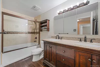862 Birchwood Road, Medford, NY 11763 - Photo 28