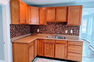 210 Smith St, Poughkeepsie, NY 12601 - Photo 12