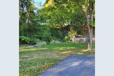 210 Smith Street, Poughkeepsie, NY 12601 - Photo 40