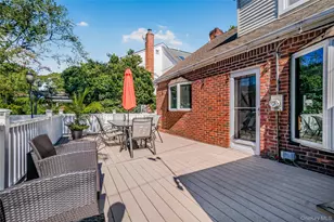 55 Maple Dr, New Hyde Park, NY 11040 - Photo 28