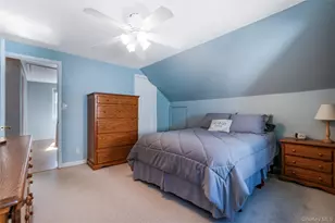 55 Maple Dr, New Hyde Park, NY 11040 - Photo 20