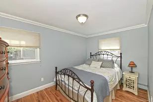 7 Cardiff Ct, Huntington Station, NY 11746 - Photo 16