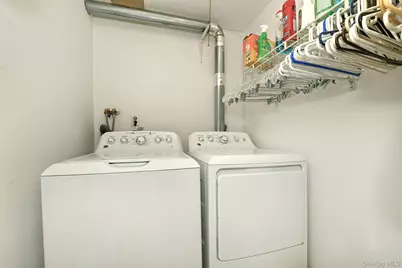 7 Cardiff Court, Huntington Station, NY 11746 - Photo 24