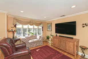 7 Cardiff Ct, Huntington Station, NY 11746 - Photo 6