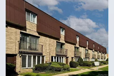 200 Hilton Avenue #66, Hempstead, NY 11550 - Photo 2