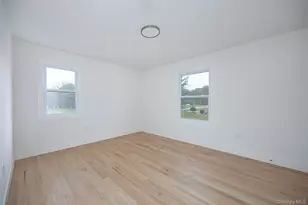 121 Brandy Ln, Wappingers Falls, NY 12590 - Photo 10