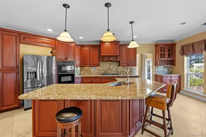 169 Hamlet Drive, Mount Sinai, NY 11766 - Photo 8