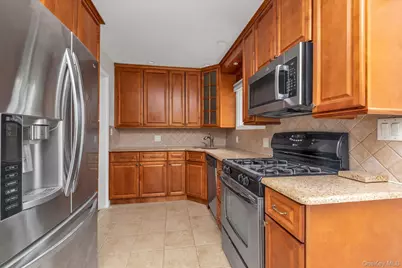 2072 Brighton Way, Merrick, NY 11566 - Photo 8