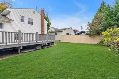 2072 Brighton Way, Merrick, NY 11566 - Photo 22