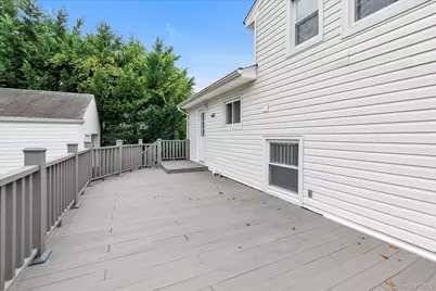 2072 Brighton Way, Merrick, NY 11566 - Photo 20