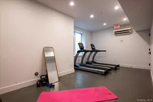 422 E Boston Post Rd, Mamaroneck, NY 10543 - Photo 22