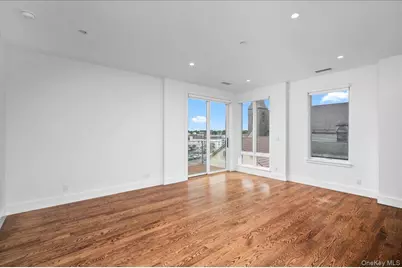 422 E Boston Post Road #301, Mamaroneck, NY 10543 - Photo 2