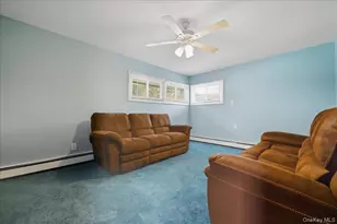 44 Shotgun Ln, Levittown, NY 11756 - Photo 12