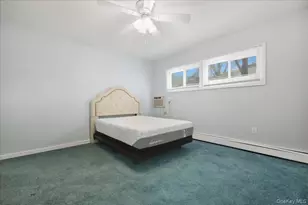 44 Shotgun Ln, Levittown, NY 11756 - Photo 16