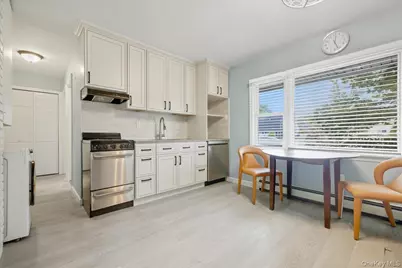 44 Shotgun Lane, Levittown, NY 11756 - Photo 4