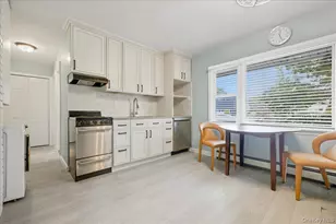 44 Shotgun Ln, Levittown, NY 11756 - Photo 4