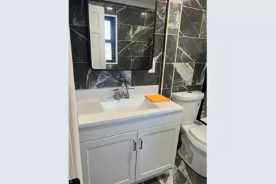 66 Warner Avenue, Hempstead, NY 11550 - Photo 20