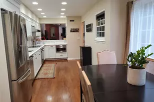 91 Duck Pond Dr, Manhasset, NY 11030 - Photo 4