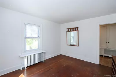 437 Ray Street, Freeport, NY 11520 - Photo 18