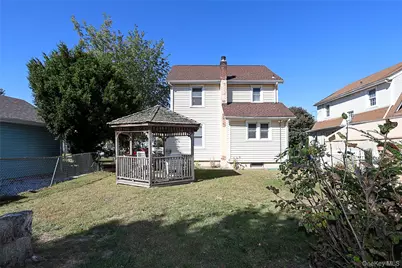 437 Ray Street, Freeport, NY 11520 - Photo 34