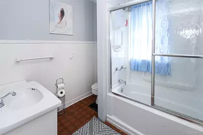 437 Ray Street, Freeport, NY 11520 - Photo 24