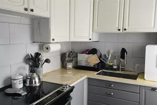 92 Robinson Ave, Newburgh, NY 12550 - Photo 2