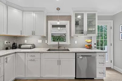 11 Lexington Avenue, Suffern, NY 10901 - Photo 16