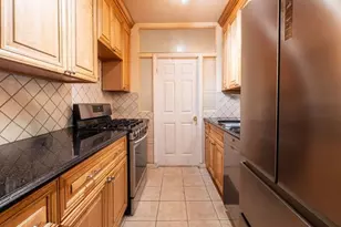 102-40 67 Dr Dr, Forest Hills, NY 11375 - Photo 2