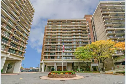 152-18 Union Turnpike #8 F, Flushing, NY 11367 - Photo 2