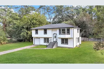 37 Cedar Branch Street, Middle Island, NY 11953 - Photo 12