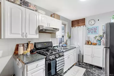 9041 178th Street, Jamaica, NY 11432 - Photo 12