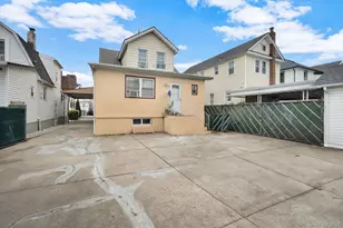 90-41 178th St, Jamaica, NY 11432 - Photo 24