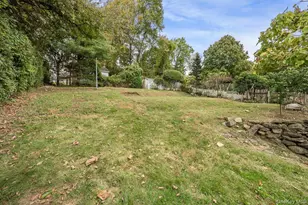 151 Babbitt Rd, Bedford Hills, NY 10507 - Photo 18