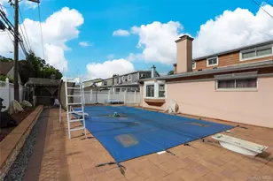 993 Ferngate Dr, Franklin Square, NY 11010 - Photo 32