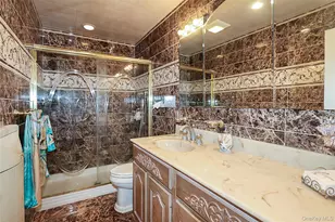 993 Ferngate Dr, Franklin Square, NY 11010 - Photo 18