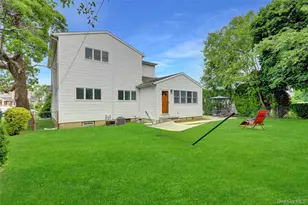 23 Lillian Ln, Plainview, NY 11803 - Photo 28