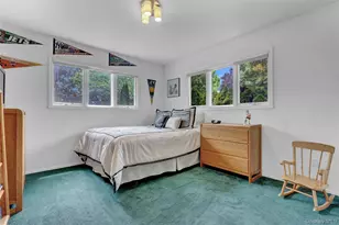 23 Lillian Ln, Plainview, NY 11803 - Photo 16