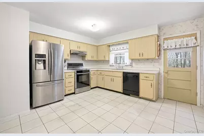 42 Bayberry Hill Road, Mahopac, NY 10541 - Photo 10