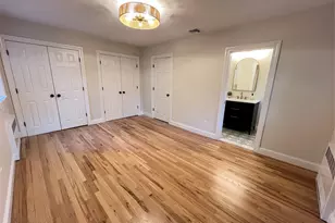 19 Millford Dr, Locust Valley, NY 11560 - Photo 14