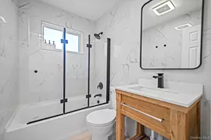 138 W Tiana Rd, Hampton Bays, NY 11946 - Photo 14