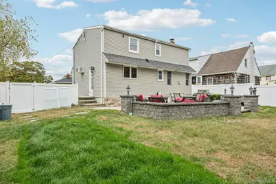 15 Palm Street, Lindenhurst, NY 11757 - Photo 20