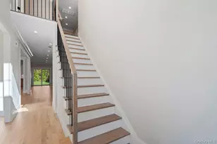 51 Netz Pl, Albertson, NY 11507 - Photo 24