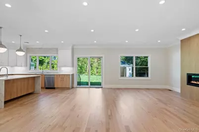 51 Netz Place, Albertson, NY 11507 - Photo 10