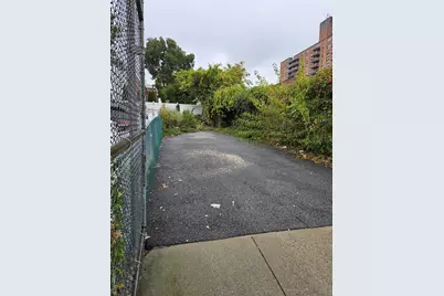 4179 Bronxwood Avenue, Bronx, NY 10466 - Photo 2