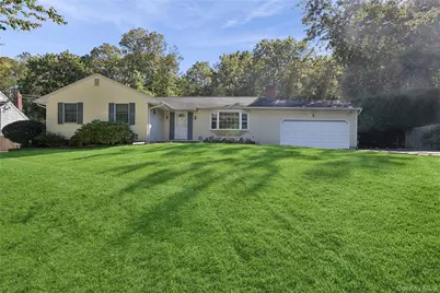 94 Mobrey Lane, Smithtown, NY 11787 - Photo 1
